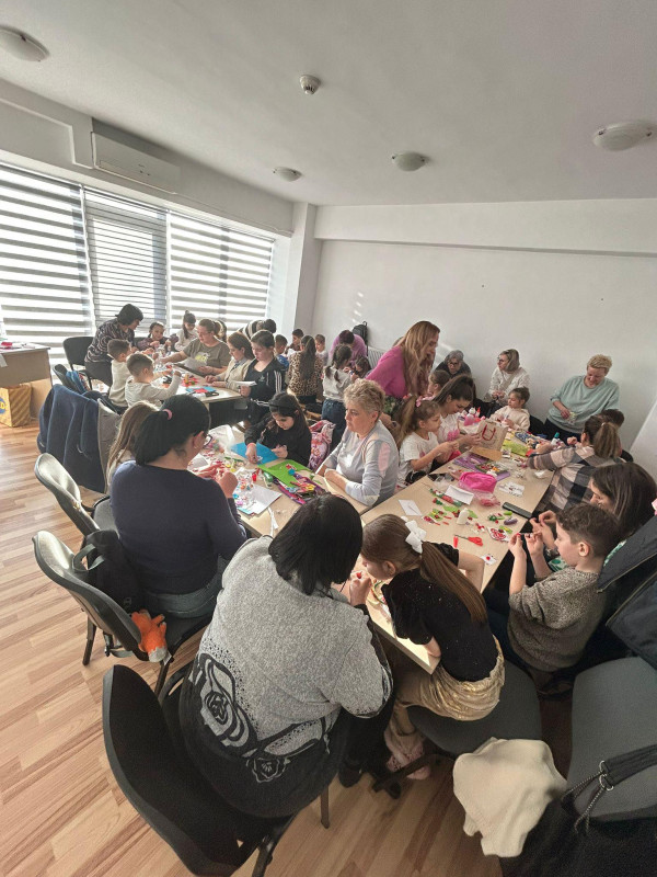 Creativitate în doi - Copii și părinți