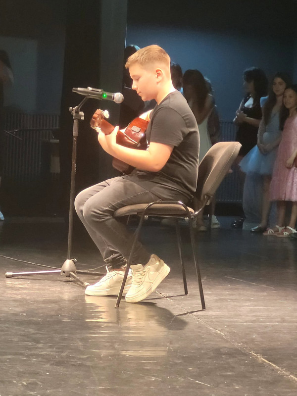 Serbarea de final de an a cursurilor Centrului Cultural Mioveni – o celebrare a talentului, pasiunii și performanței