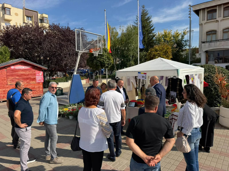 Deschidere oficială Sărbătoarea Recoltei pe Valea Argeșelului. Târgul Meșterilor Populari