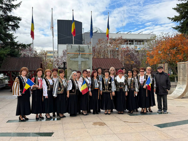 Ziua Armatei Române, marcată în avans la Mioveni printr-o întâlnire între generații