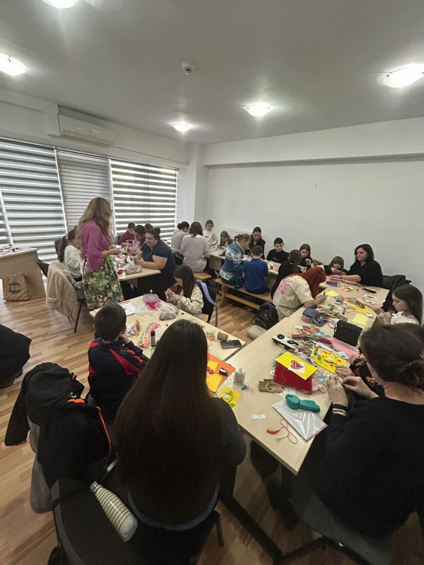 Creativitate în doi - Copii și părinți