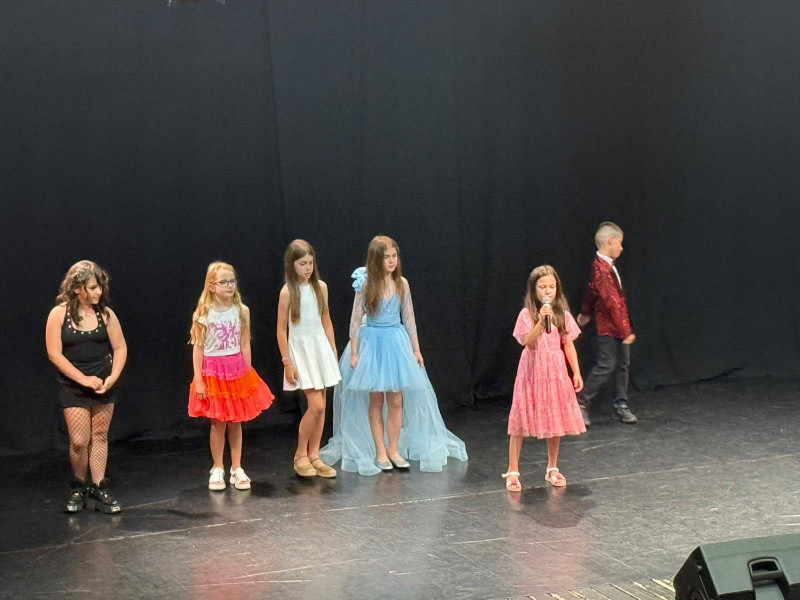 Serbarea de final de an a cursurilor Centrului Cultural Mioveni – o celebrare a talentului, pasiunii și performanței