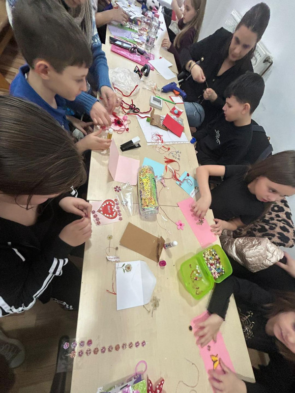 Creativitate în doi - Copii și părinți
