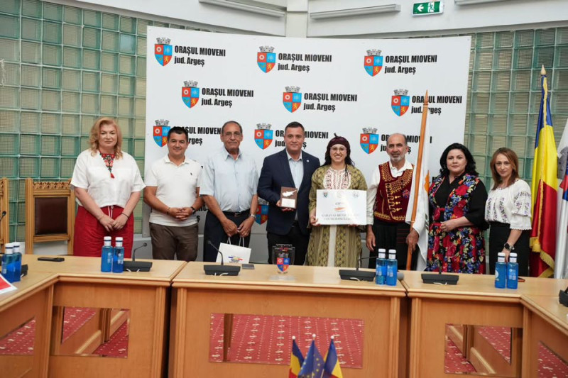 Mioveni a celebrat tradiția și diversitatea culturală în cadrul Festivalului Internațional de Folclor „Carpați”, ediția a XXXIX-a!