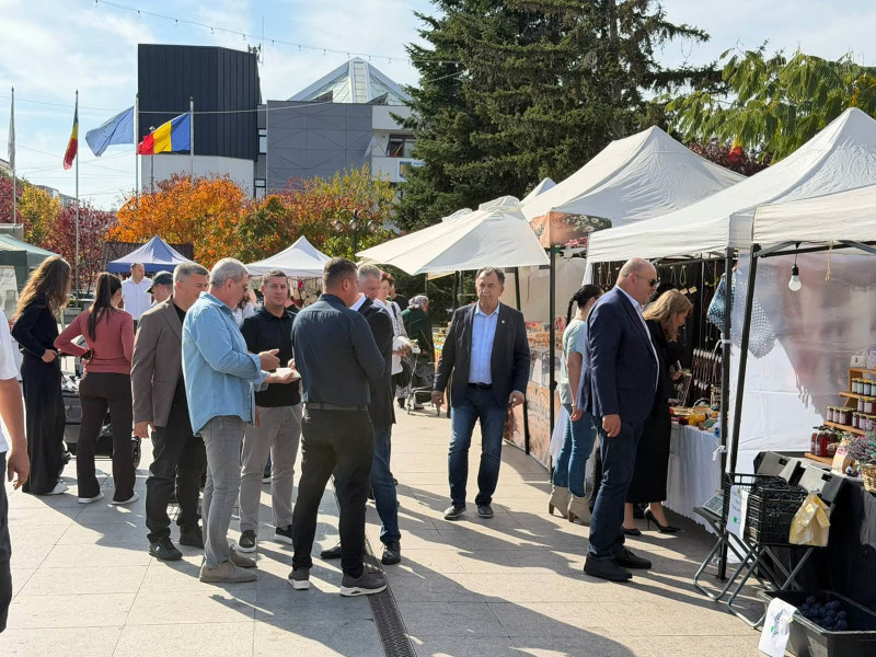 Deschidere oficială Sărbătoarea Recoltei pe Valea Argeșelului. Târgul Meșterilor Populari