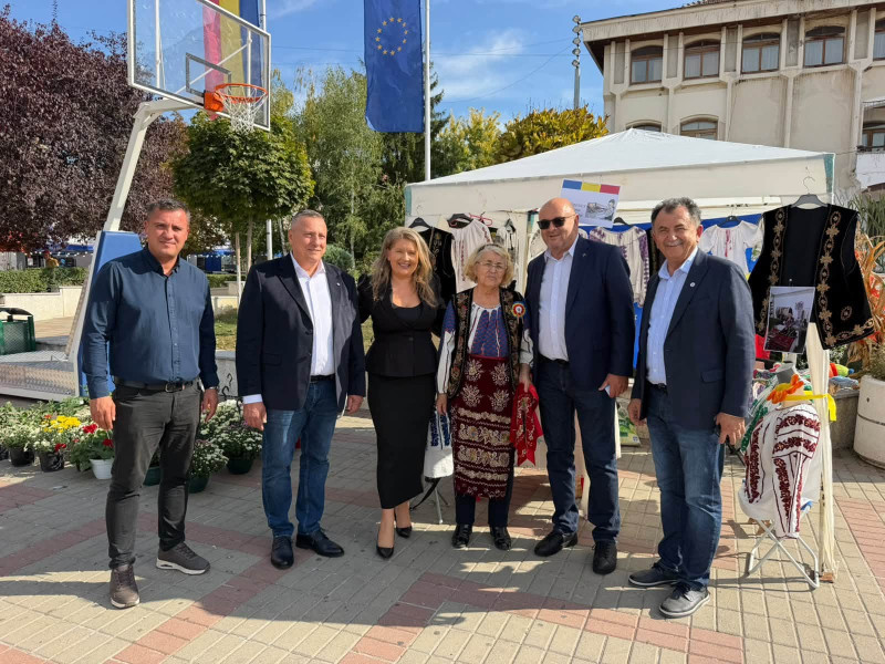 Deschidere oficială Sărbătoarea Recoltei pe Valea Argeșelului. Târgul Meșterilor Populari