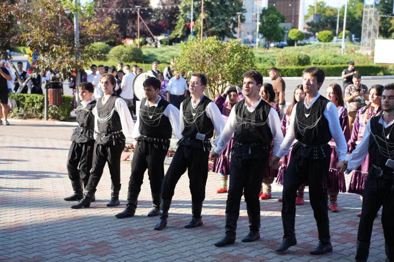 Mioveni a celebrat tradiția și diversitatea culturală în cadrul Festivalului Internațional de Folclor „Carpați”, ediția a XXXIX-a!