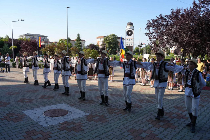 Mioveni a celebrat tradiția și diversitatea culturală în cadrul Festivalului Internațional de Folclor „Carpați”, ediția a XXXIX-a!